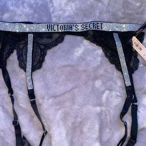 NWT Victoria’s Secret Rhinestone Waist Garter